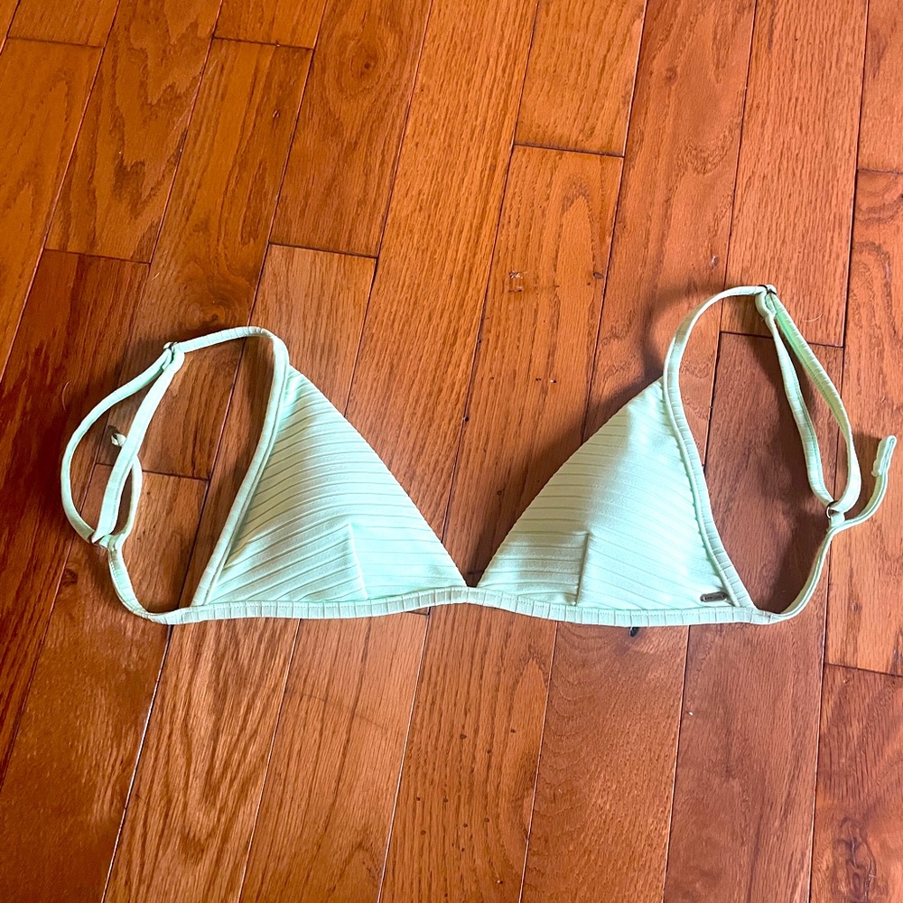 Ripcurl bikini top size small NWOT